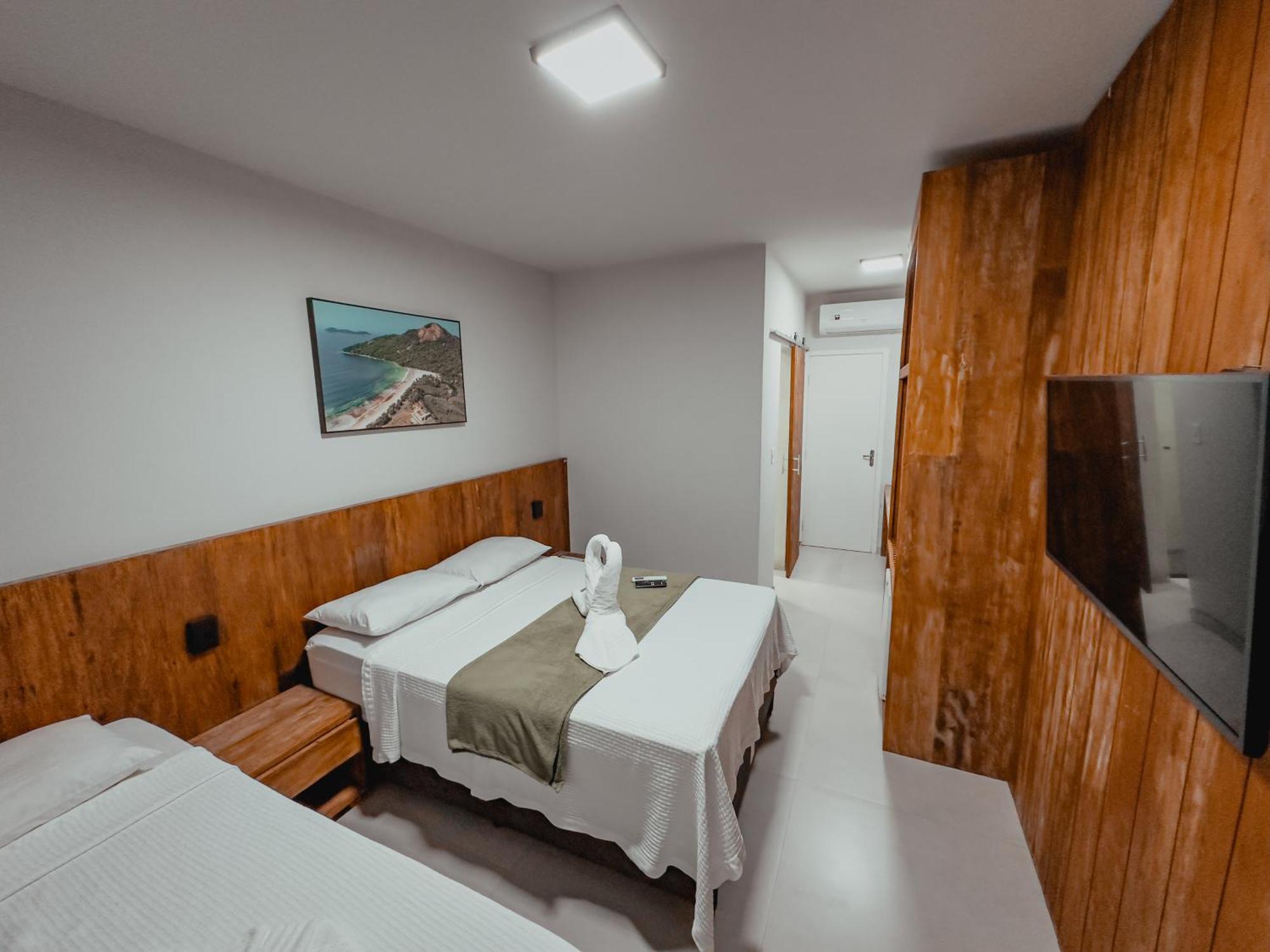 Porto Girassol Inn Vila do Abraao